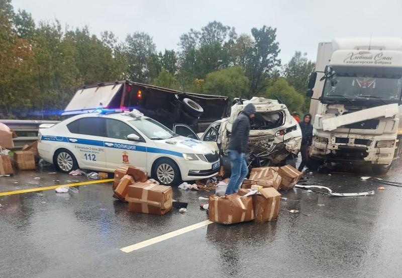 Авария на Симферопольском шоссе сегодня 22 сентября 2021
