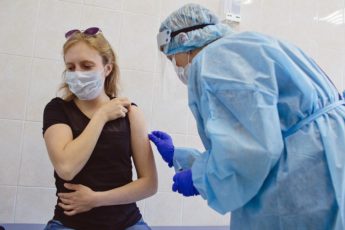 Где вакцинироваться в Челябинске быстро
