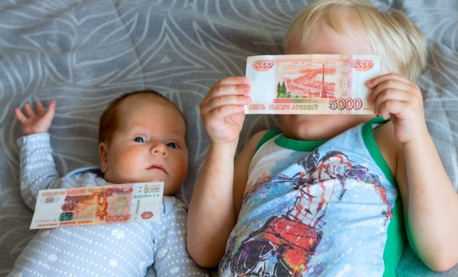 После Нового года пенсионеры и дети будут получать путинские выплаты на детей, начиная с 2021 года