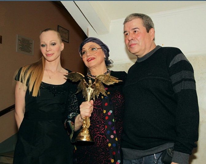 Нина Русланова со вторым мужем и дочкой