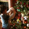 Наряжание новогодней елки
