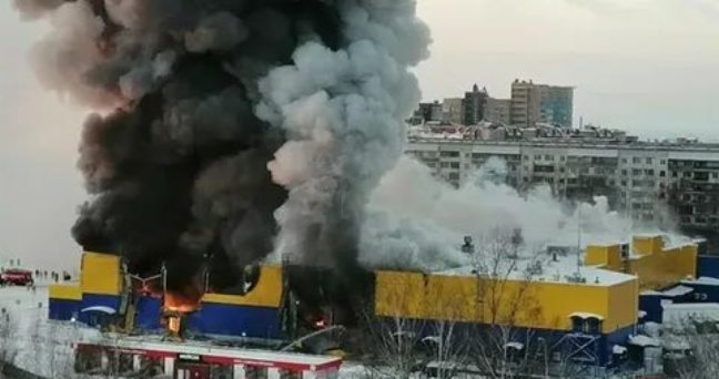Пожар в Ленте в Томске сегодня