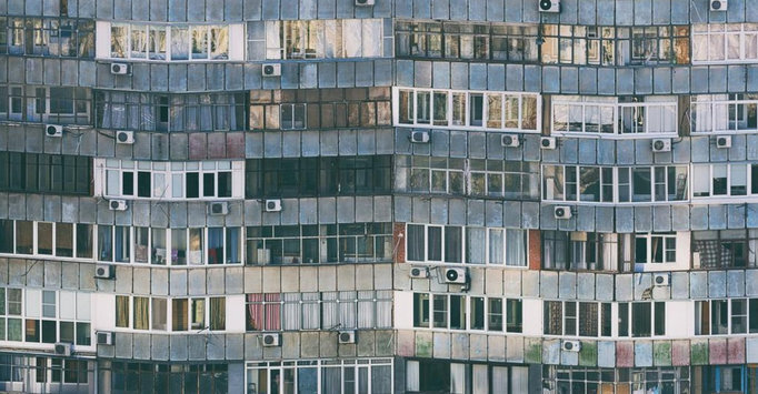 С какого числа начнут штрафовать за остекление балкона в 2022 году в России