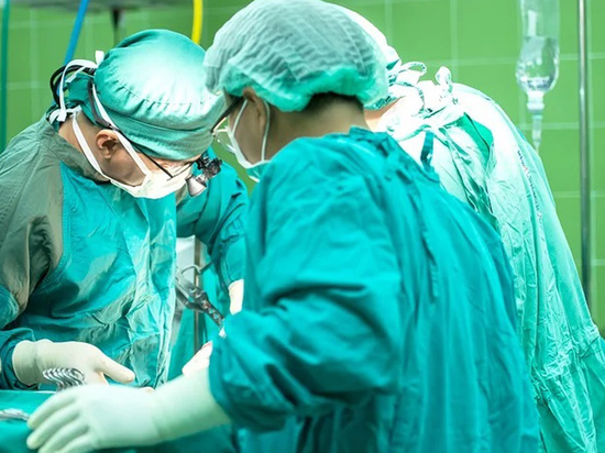 Красногорские хирурги спасли девочку с батарейкой в пищеводе
