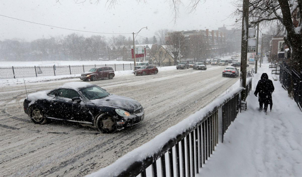 
            Власти признались, что отключают дорожные камеры в снегопад. Когда и где
        