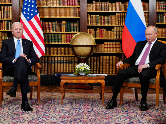 Названы темы предновогоднего разговора Путина и Байдена