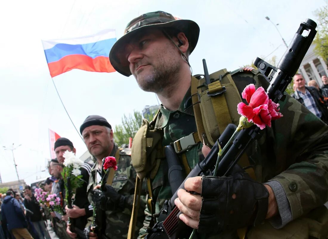 Сколько получают российские добровольцы на Донбассе?