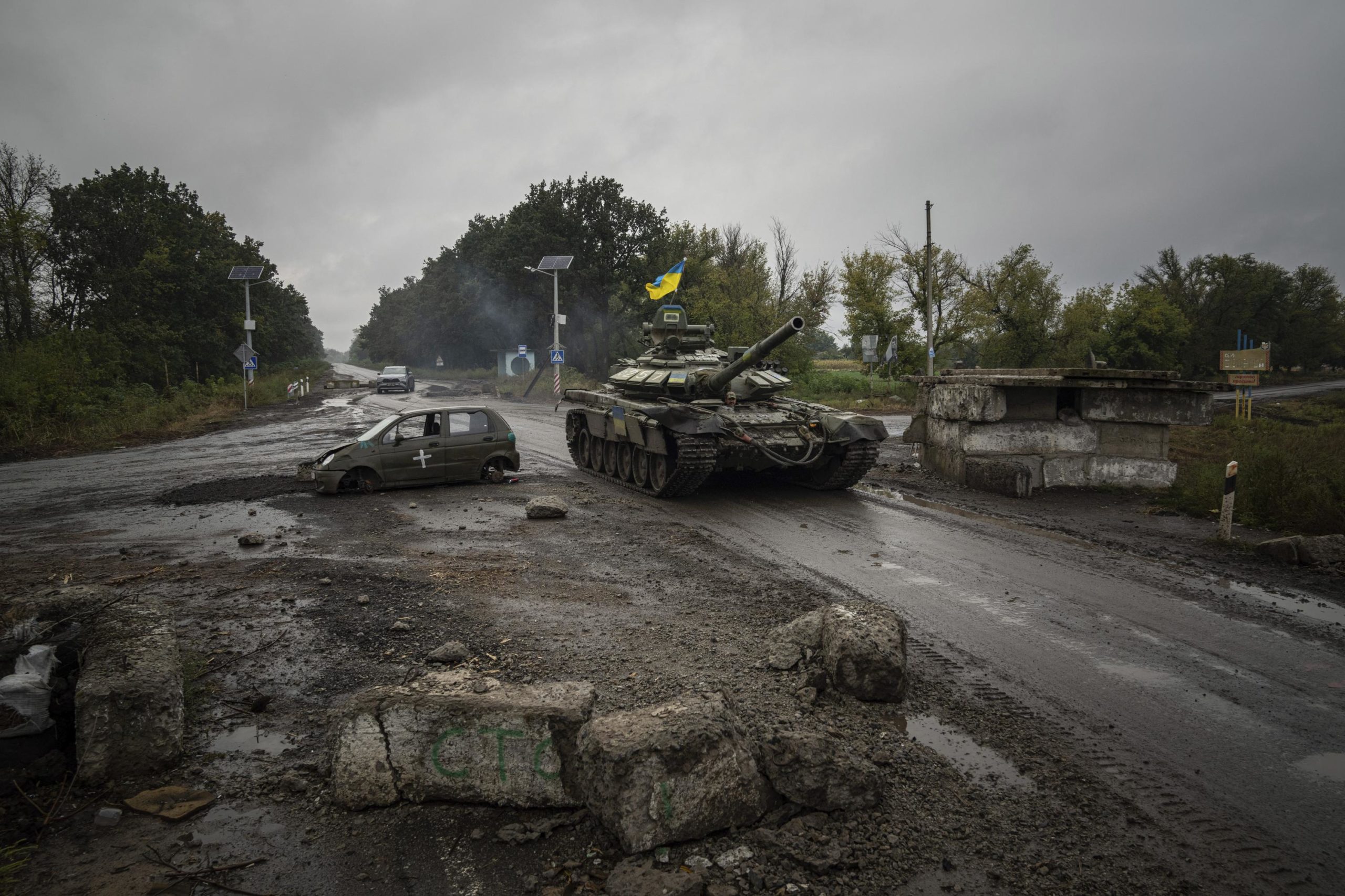 Военные новости харьковское направление. Танки Украины. Русские танки на Украине.