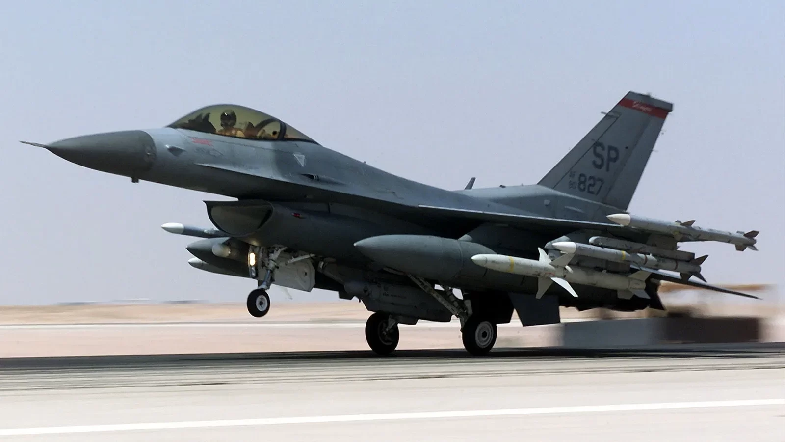 Вероятность передачи США истребителей F-16 Украине постепенно возрастает