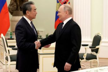 Китай за Россию или за Украину? КНР призывает к прекращению санкций против РФ и боевых действий на Украине